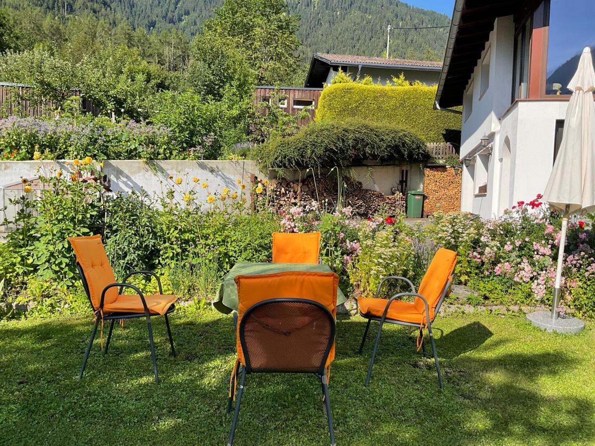 Double Room With A Kitchenette And Private Bathroom In A Beautiful Surrounding Sautens Exterior foto