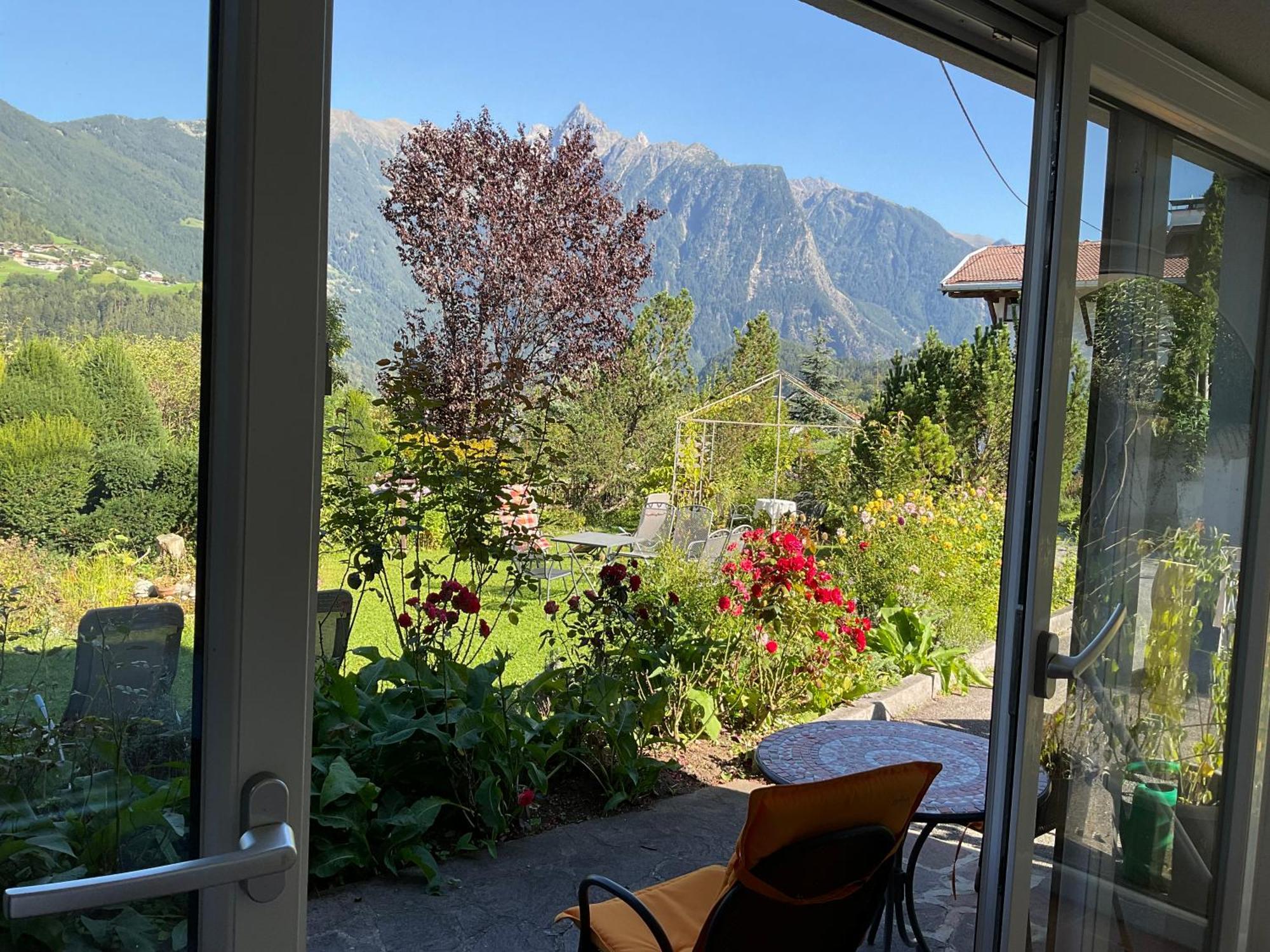 Double Room With A Kitchenette And Private Bathroom In A Beautiful Surrounding Sautens Exterior foto